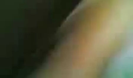 Tóc xám, béo, và một chàng trai phim sex nhat ban moi nhat khong che