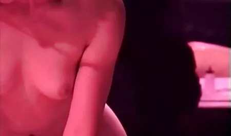 Một phụ nữ trưởng thành rên phim sex nhật bản năm 2018 rỉ dưới sức mạnh đen
