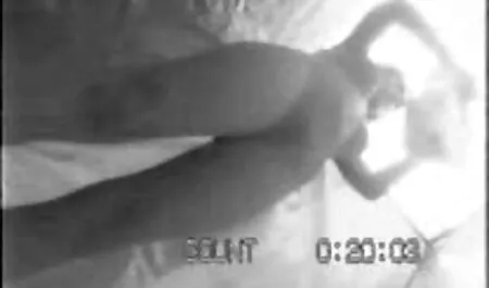 Các khách hàng ngạc phim sax nhat ban nhiên Emma Louise với đôi chân dài